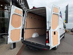 MERCEDES-BENZ Sprinter 319 CDI 4325 DISTRONIC Klima AHK