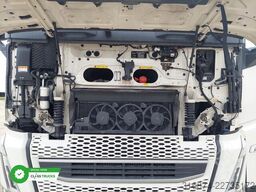 VOLVO FH 500 XL i-ParkCool ACC Side Skirts