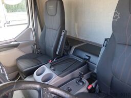 DAF LF 290 Bakwagen + Klep DHollandia 2500 kg