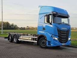 IVECO S-WAY AS260S46 LNG