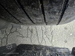 Schmitz Cargobull Semitrailer Curtainsider Varios