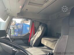 Renault D 330  19T Great condition! !! Telma/Retarder, ...