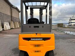 Jungheinrich EFG 320