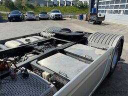 MERCEDES-BENZ Axor 1833 4x2