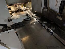WEINIG POWERMAT 400 LE Grooved table