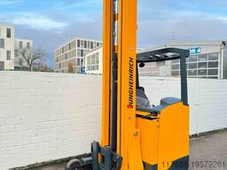 Jungheinrich ETV 320 - Service Neu - Batterie 80% - 11.51M Hub - 2t