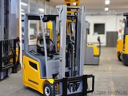 Jungheinrich EFG 213 - Service Neu - Batterie 80% - Freihub