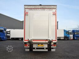 MAN TGM 18.250 4X2 FLOWER TRUCK + HEATER. LIFT 3000kg