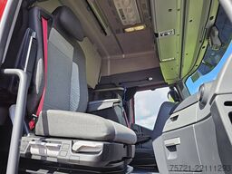 RENAULT T 520
