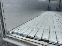 Knapen Trailers K200 - 92m3 Liftachse Semi-Leak 8mm