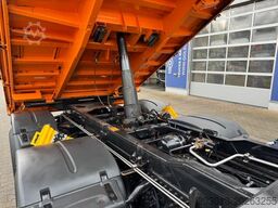 MAN TGS 28.400 6x4-4 Kipper Kran Palfinger PK9002