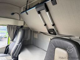 Volvo FH 540 8x2 EFFER 955/8S + JIB 6S
