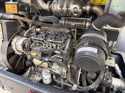 YANMAR V70S Schwenklader / 2017 BJ / Schaufel + Gabel