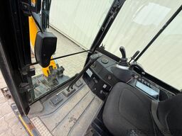 JCB 16C-1 / 2021 BJ / 806 H / 3 x Löffel