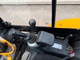 JCB 8026 CTS / 2021 BJ / 1.589 H / 3 x Löffel