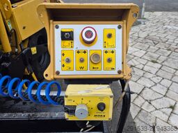 Caterpillar AP300 / 1 OWNER / SERVICED!