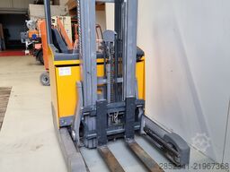Jungheinrich mit lediglich 320Stunden ETV 216