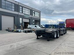 Broshuis 5 AKCC / 5 Axles / 3x Steering / 3x Lift Axle