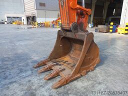 Hitachi ZX350H-5G (Abu Dhabi)