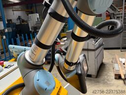 Universal Robots UR10 Cobot