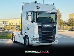 SCANIA 590S V8