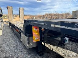 Istrail Machinery Semi-trailer w/ Hydraulic bridges.