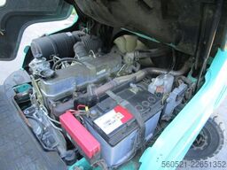 Mitsubishi FD30N - Zinkenversteller + Seitenschieber