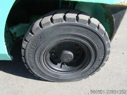 Mitsubishi FD30N - Zinkenversteller + Seitenschieber