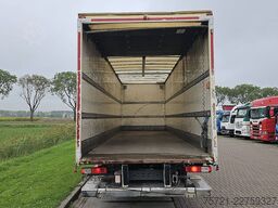 RENAULT D 330 D 320 19 TON