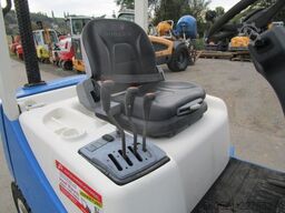 Doosan D25S-5 - Triplex-FH 4,7m + Seitenschieber