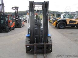 Doosan D25S-5 - Triplex-FH 4,7m + Seitenschieber