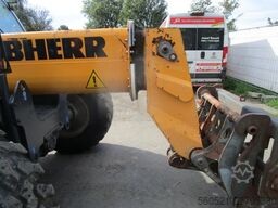 Liebherr TL445-10 - 10m 4,5 Ton. mit hydraulischem Schnellw