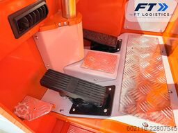 Hubtex DQ45-D TRIPLEX 5500 FORK POSITIONER