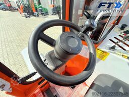 Hubtex DQ45-D TRIPLEX 5500 FORK POSITIONER