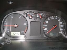 VOLKSWAGEN T4 TDI syncro 4x4 lang 5-Sitzer 2003 *19.700 KM*