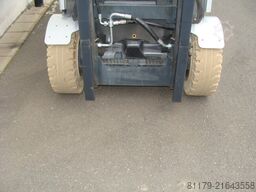 STILL RX 60 - 25 TRIPLEX FREIHUB SEITENSCHIEBE