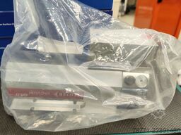 Pfeiffer SplitFlow 80 + TC110 controller