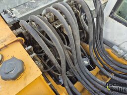 Liebherr A 900 C Litronic