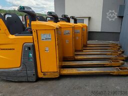 Jungheinrich ERE225 1400mm/ 465ah/ 4pc in stock