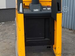 Jungheinrich ERE225 1400mm/ 465ah/ 4pc in stock