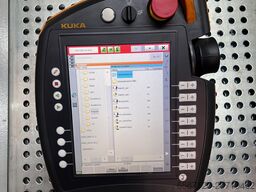 BYSTRONIC + KUKA Xpert 40/1030 + KR10R 1100 sixx