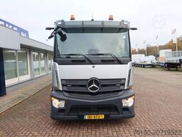 Mercedes-Benz Actros 2133 L Trekker + Hiab Kraan met City Tra...