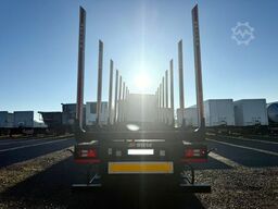 PAVIC Holzauflieger mit Schemel und Rungen