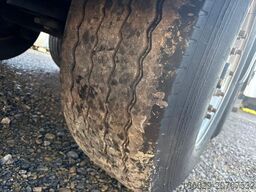 PAVIC Holzauflieger mit Schemel und Rungen