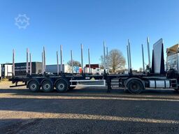 PAVIC Holzauflieger mit Schemel und Rungen