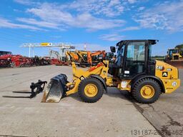 CAT 906 (Bucket+Forks)