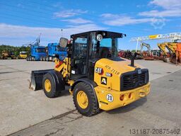 CAT 906 (Bucket+Forks)