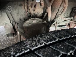 Volvo FH16 8x4 Globetrotter Royal timber truck w/Loglift