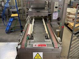 Comas / Baker Perkins MUFFIN LINE / 15m Travelling Oven