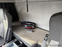 Renault D Wide 18.380 4x2 PK 12002 EH / Swiss-Vehicle